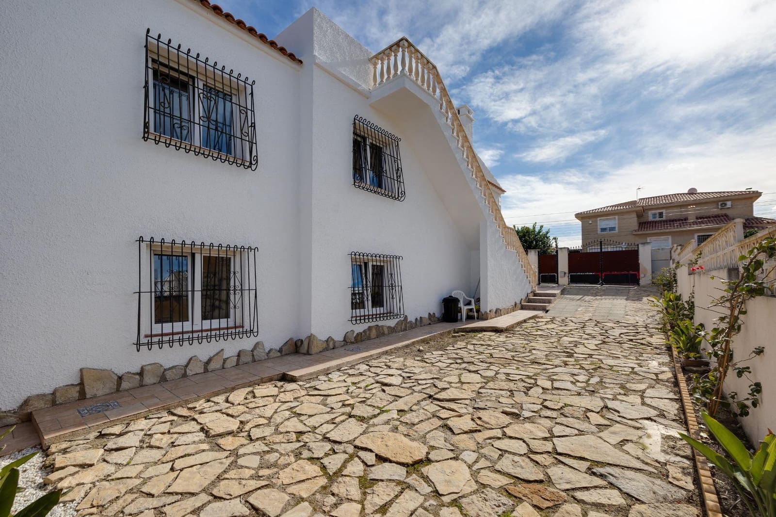 3 soveværelse Villa til salg i Torrevieja - € 360.000 (Ref: 9986010)