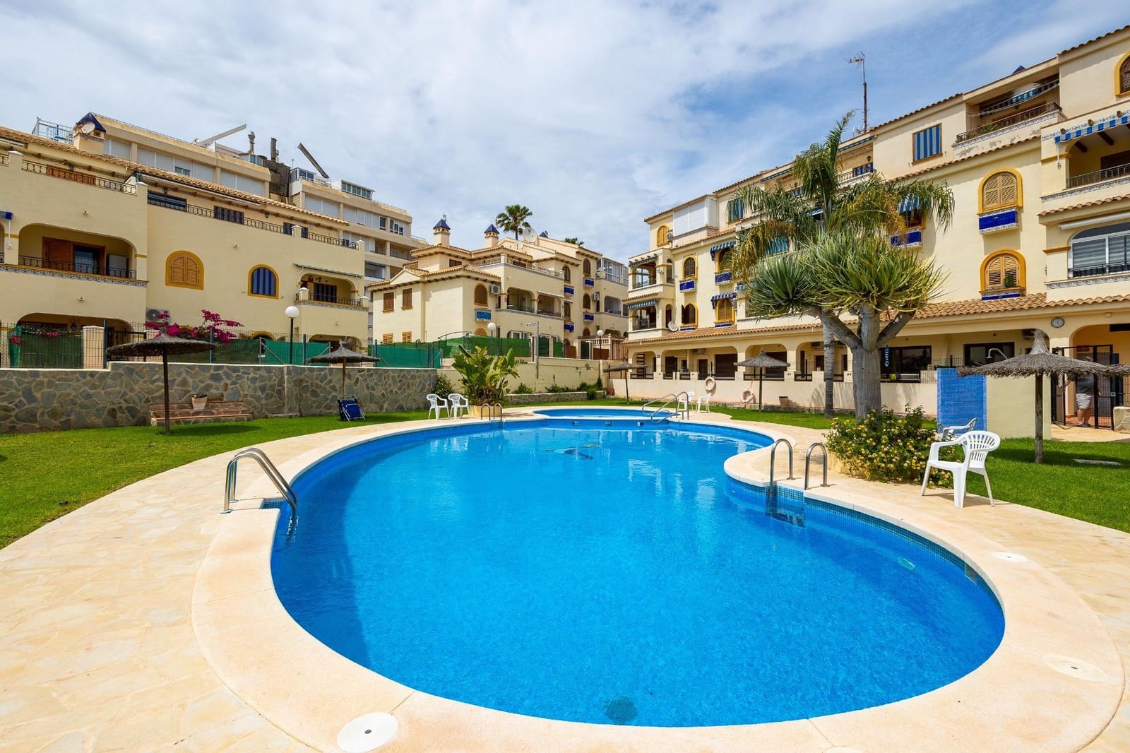 2 quarto Bungalow para venda em La Mata - 180 000 € (Ref: 9986011)
