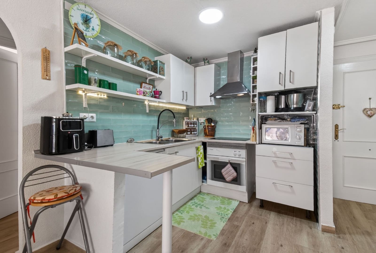Apartamento de 2 habitaciones en Torrevieja en venta - 227.000 € (Ref: 9986014)