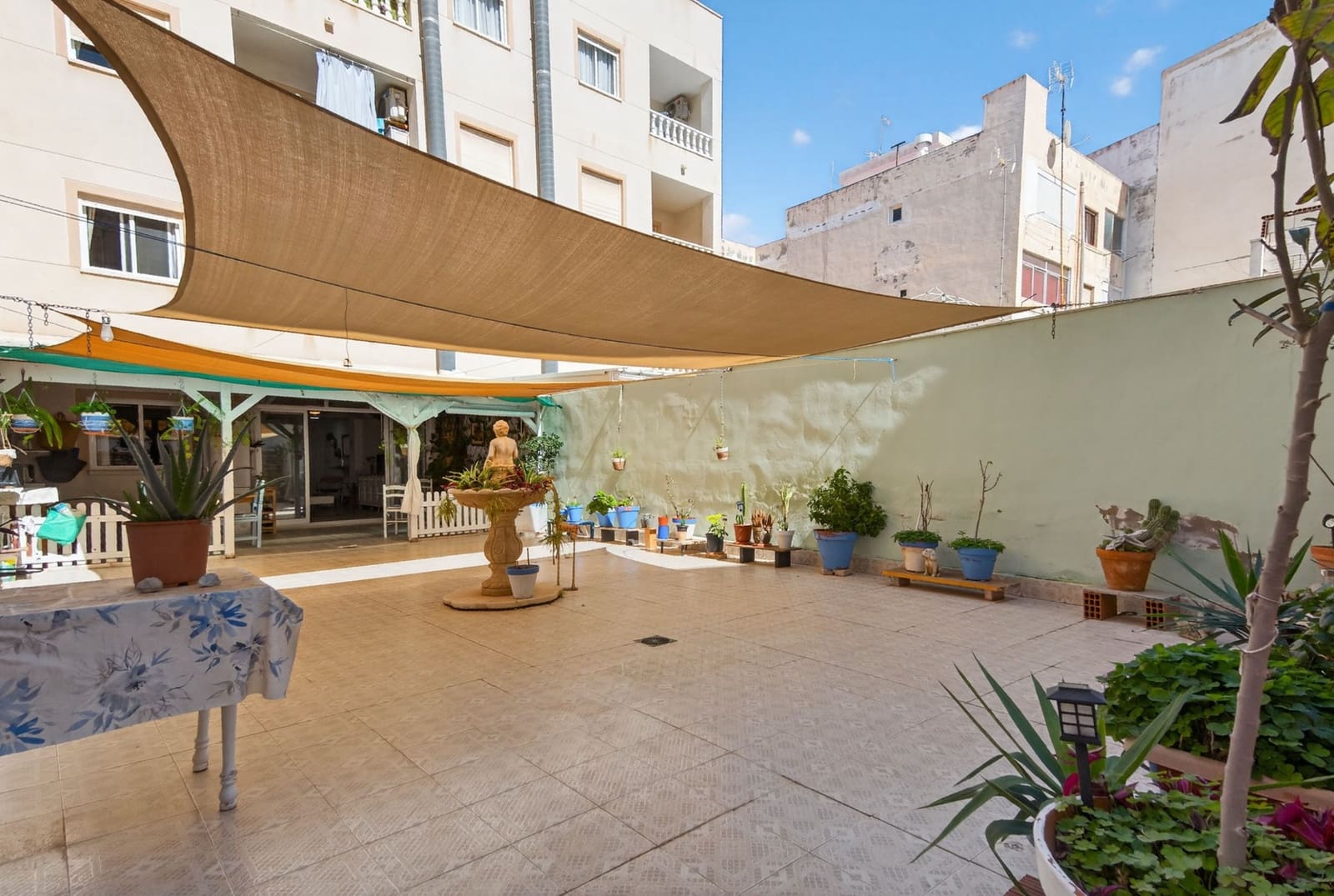 Apartamento de 2 habitaciones en Torrevieja en venta - 227.000 € (Ref: 9986014)