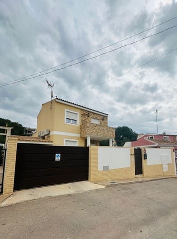 4 soveværelse Villa til salg i Pinar de Campoverde, Pilar de la Horadada - € 379.000 (Ref: 9986015)