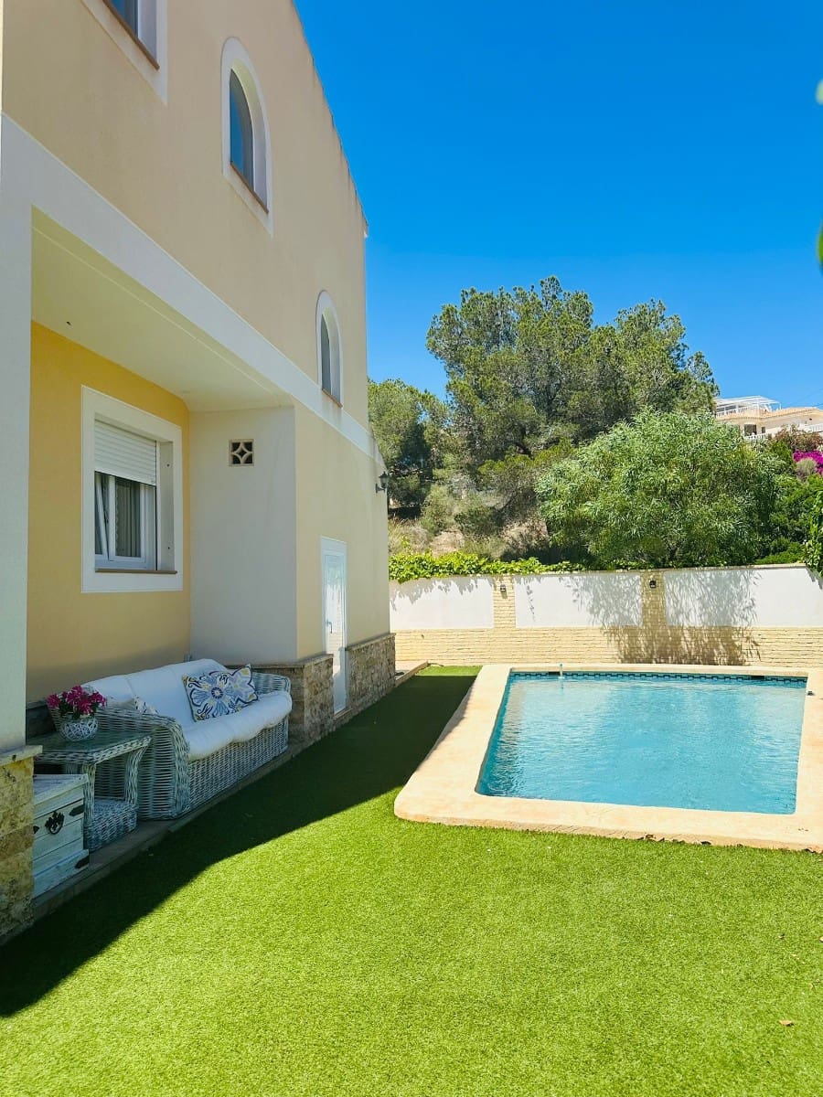 4 soveværelse Villa til salg i Pinar de Campoverde - € 379.000 (Ref: 9986015)