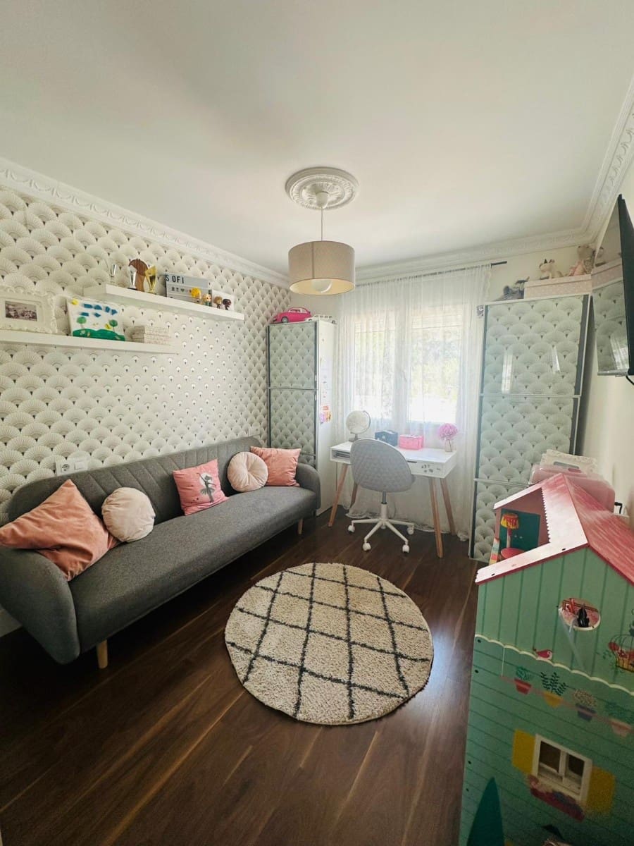 4 soveværelse Villa til salg i Pinar de Campoverde - € 379.000 (Ref: 9986015)
