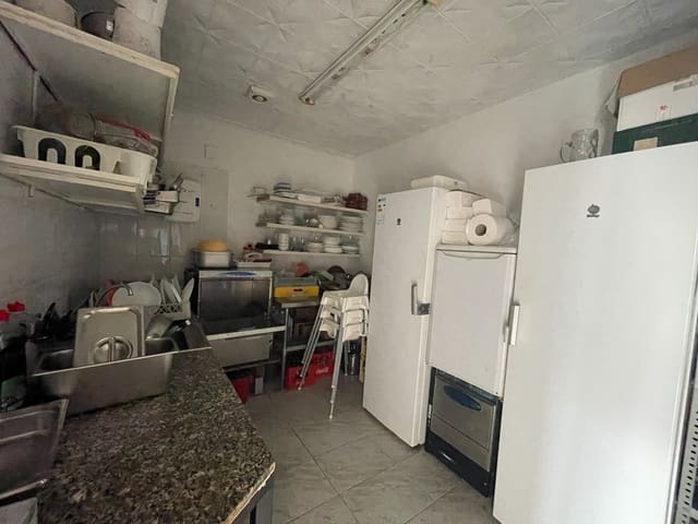2 soveværelse Erhverv til salg i Centro - Muelle Pesquero, Torrevieja - € 315.000 (Ref: 9986018)