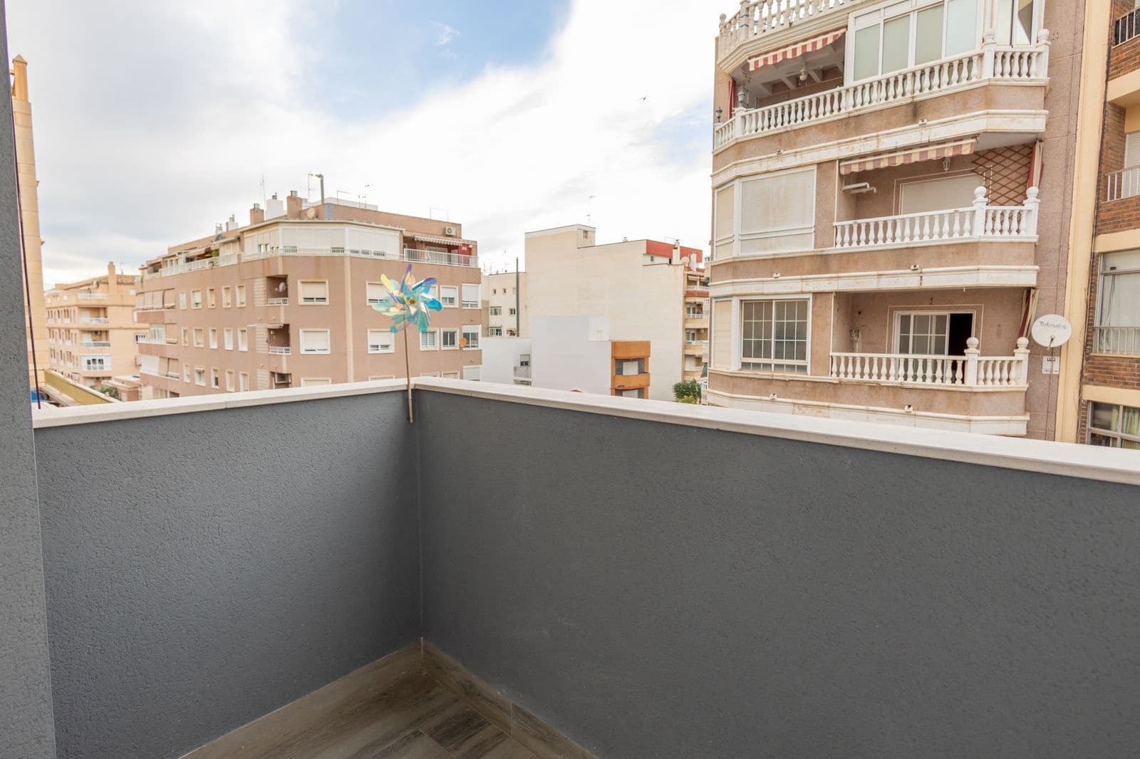 2 makuuhuone Huoneisto myytävänä paikassa Torrevieja - 239 000 € (Ref: 9986027)