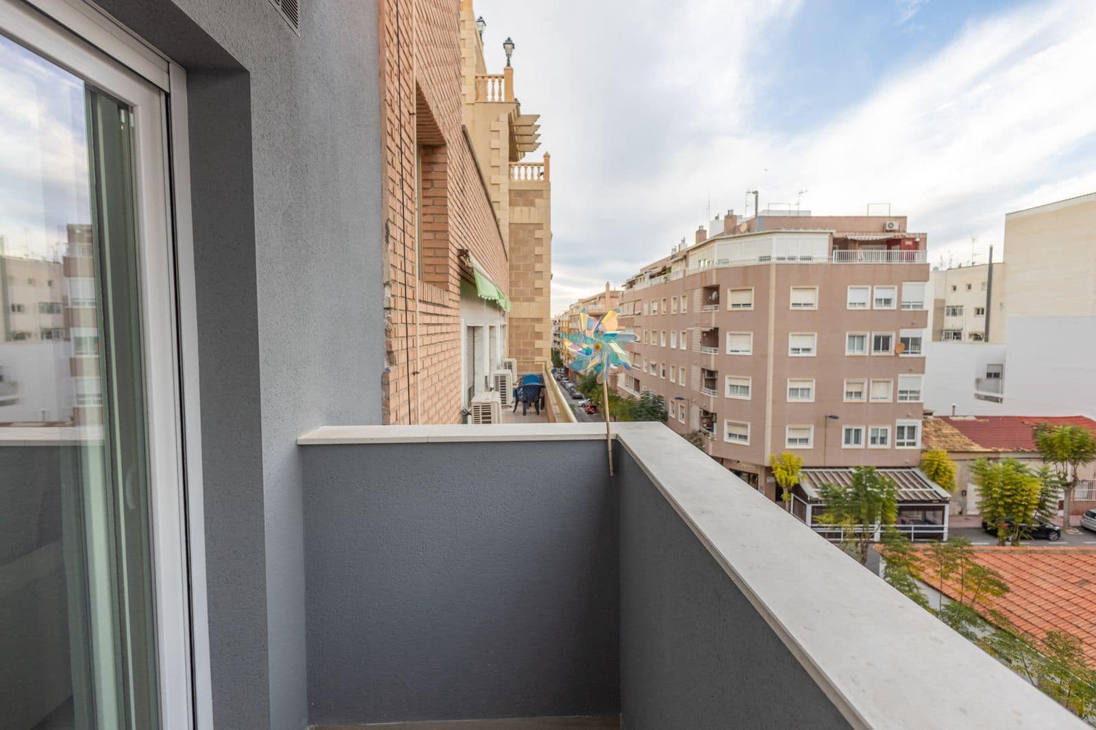 2 makuuhuone Huoneisto myytävänä paikassa Torrevieja - 239 000 € (Ref: 9986027)