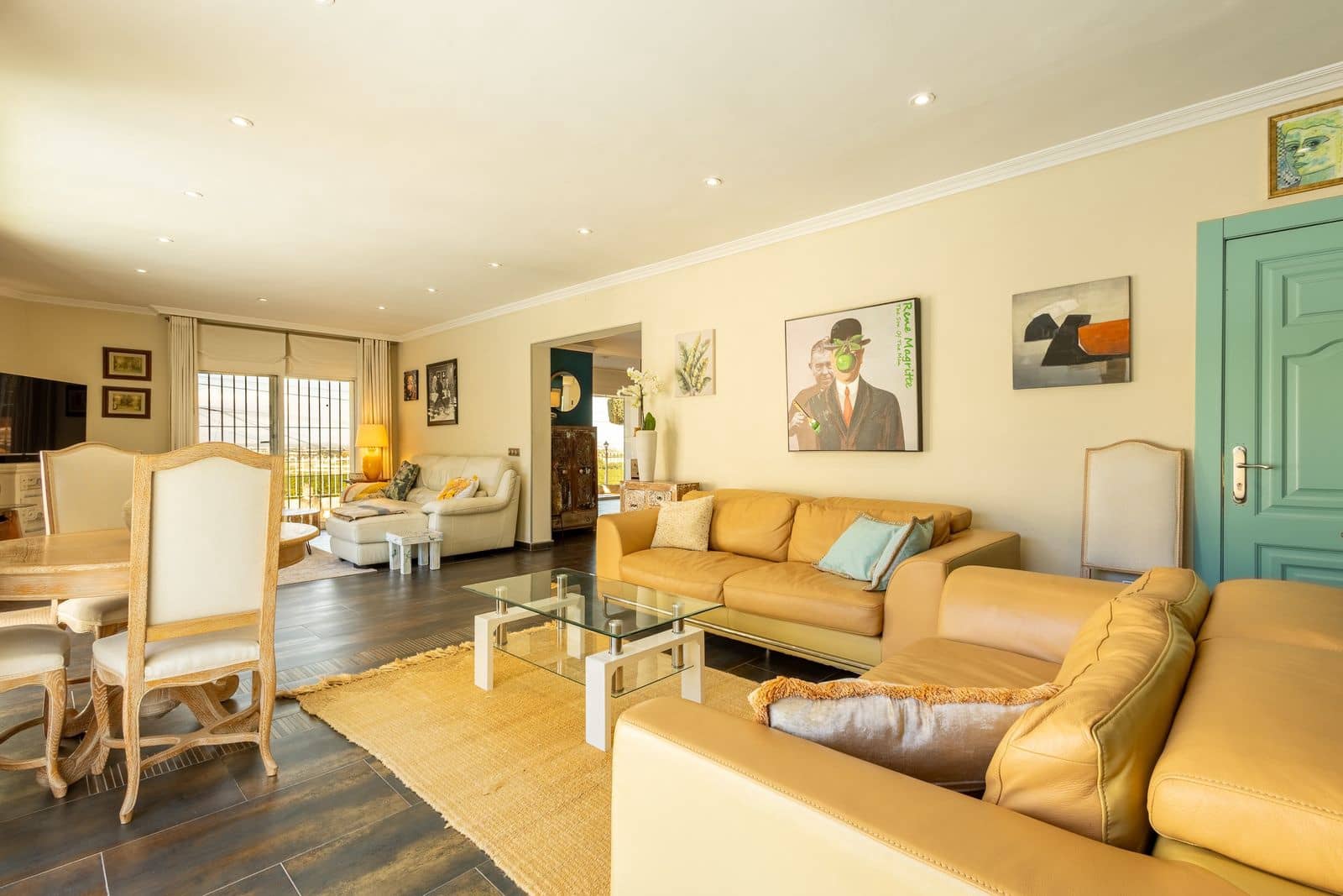 5 bedroom Villa for sale in Torrevieja - € 650,000 (Ref: 9986028)