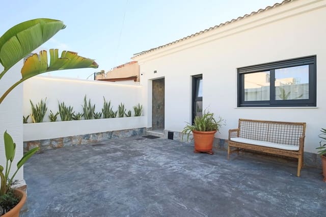 Chalet de 3 habitaciones en El Chaparral, Torrevieja en venta - 459.000 € (Ref: 9986032)