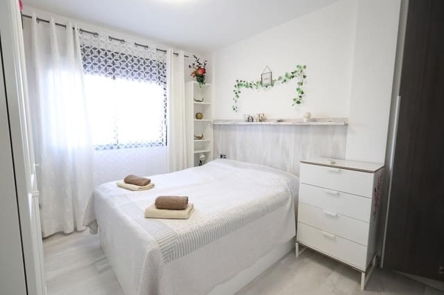2 Zimmer Bungalow zu verkaufen in La Zenia, Orihuela - 270.000 € (Ref: 9986042)