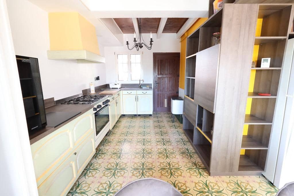 4 slaapkamer Villa te koop in Villamartin - € 699.000 (Ref: 9986051)
