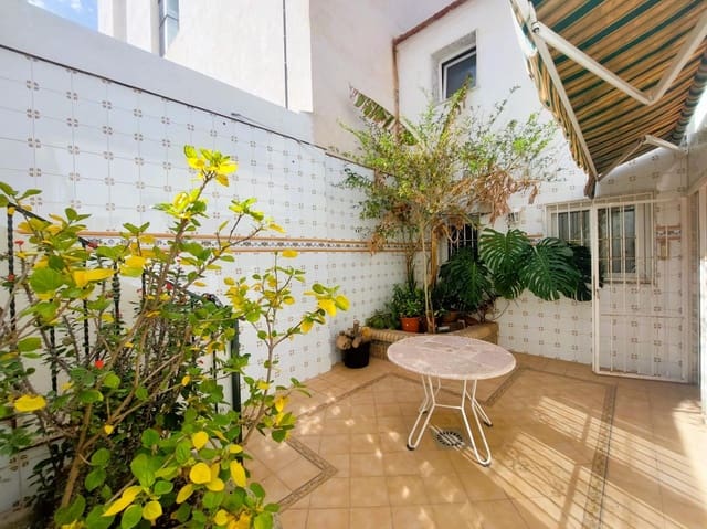 3 soverom Villa til salgs i Centro - Muelle Pesquero, Torrevieja - € 550 000 (Ref: 9986056)