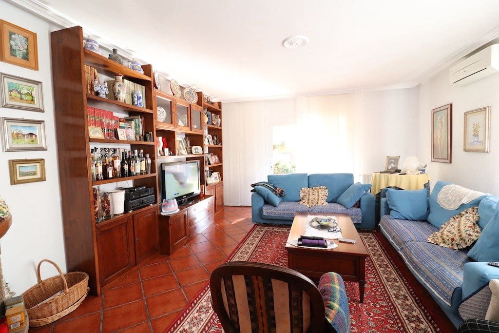 5 soveværelse Villa til salg i El Chaparral - € 850.000 (Ref: 9986059)