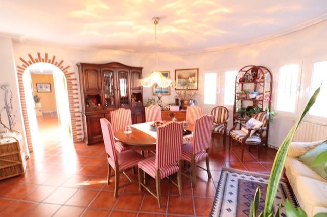 5 soveværelse Villa til salg i El Chaparral, Torrevieja - € 850.000 (Ref: 9986059)