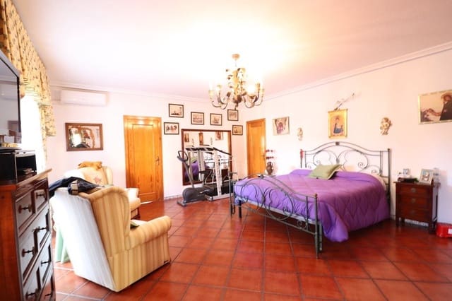 5 soveværelse Villa til salg i El Chaparral, Torrevieja - € 850.000 (Ref: 9986059)