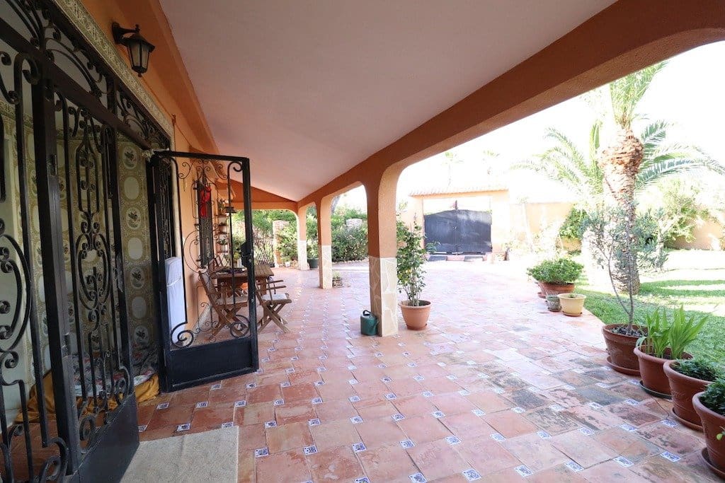 5 soveværelse Villa til salg i El Chaparral - € 850.000 (Ref: 9986059)