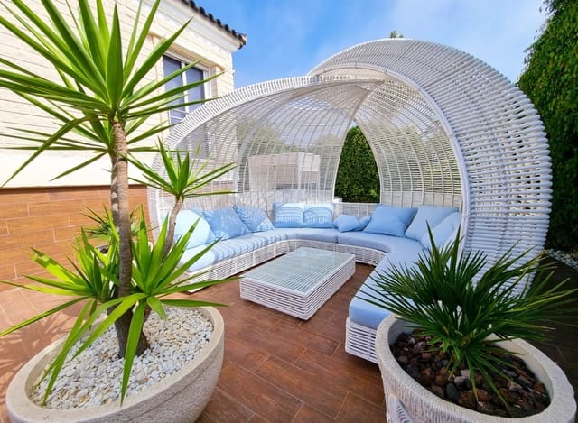 5 soveværelse Villa til salg i La Mata, Torrevieja - € 1.170.000 (Ref: 9986064)