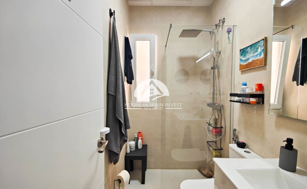Lejlighed til salg i Torrevieja - € 239.900 (Ref: 9987210)