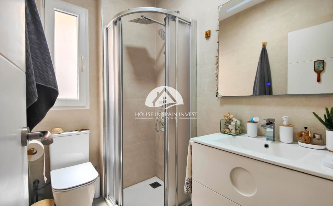 Lejlighed til salg i Torrevieja - € 239.900 (Ref: 9987210)