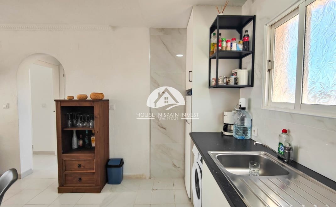 Bungalow te koop in Torrevieja - € 129.990 (Ref: 9990447)