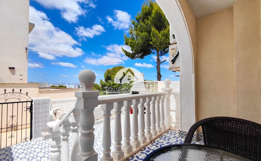 Bungalow te koop in Torrevieja - € 129.990 (Ref: 9990447)