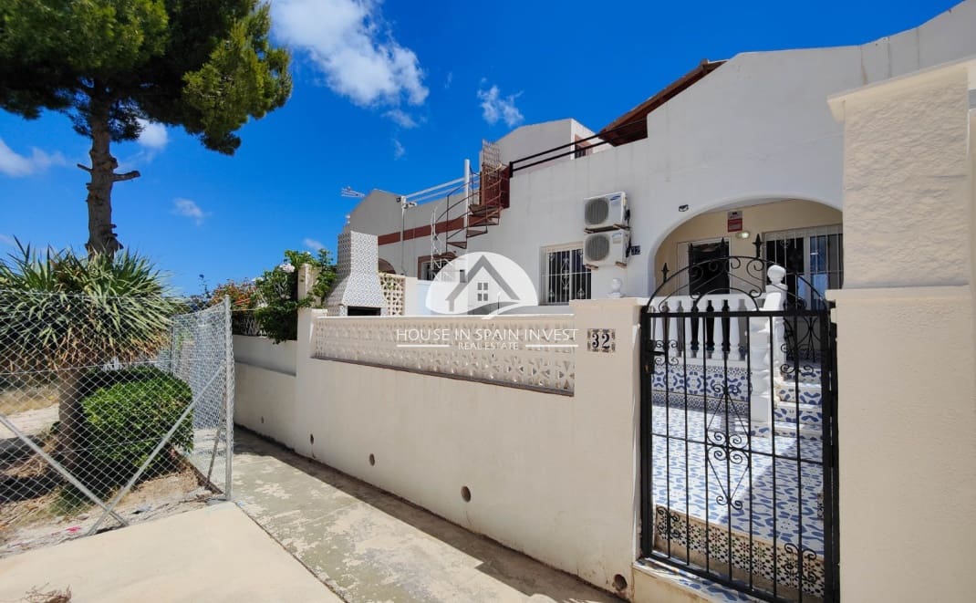 Bungalow te koop in Torrevieja - € 129.990 (Ref: 9990447)
