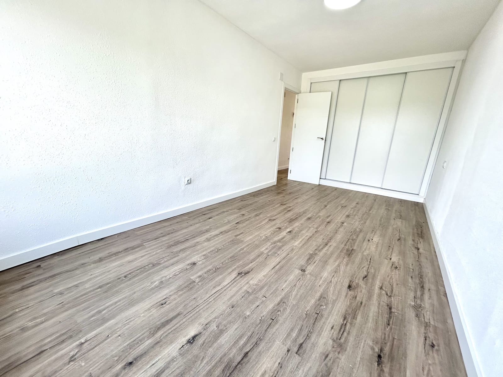 2 soveværelse Lejlighed til salg i Villamartin - € 199.000 (Ref: 9990860)