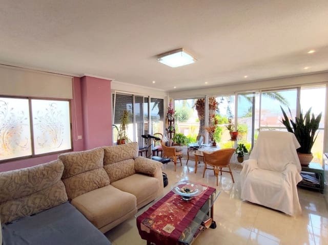 Chalet de 3 habitaciones en Ciudad Quesada, Rojales en venta - 550.000 € (Ref: 9990861)