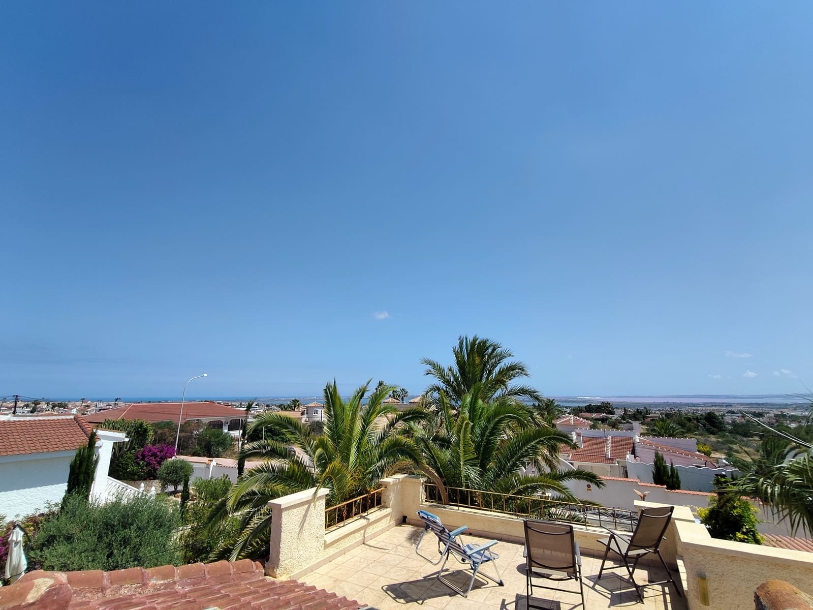 Chalet de 3 habitaciones en Ciudad Quesada en venta - 550.000 € (Ref: 9990861)