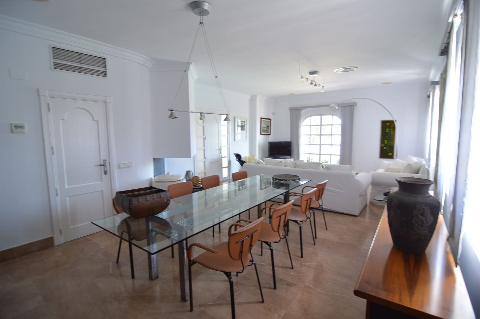 4 bedroom Villa for sale in Torrevieja - € 890,000 (Ref: 9990863)