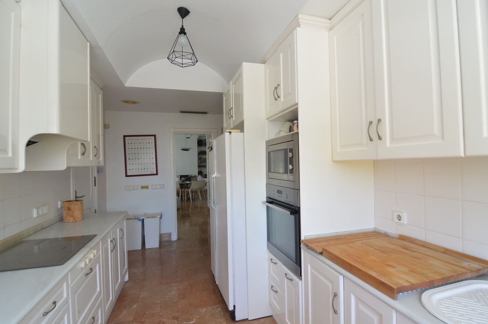 4 bedroom Villa for sale in Torrevieja - € 890,000 (Ref: 9990863)