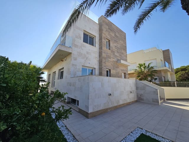 Chalet de 5 habitaciones en La Zenia, Orihuela en venta - 1.500.000 € (Ref: 9990865)