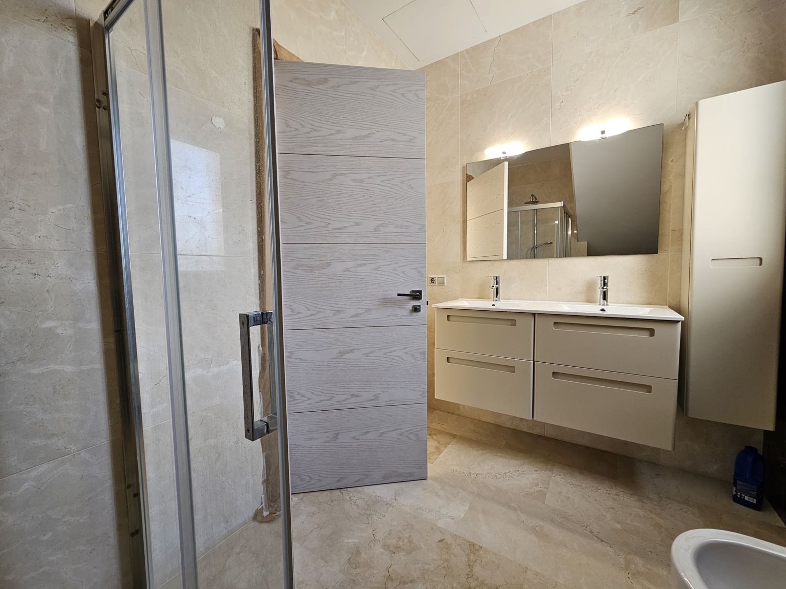 Chalet de 5 habitaciones en La Zenia en venta - 1.500.000 € (Ref: 9990865)
