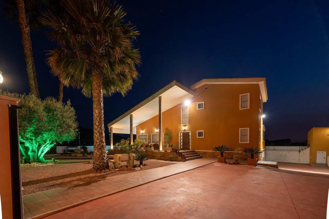 5 soveværelse Villa til salg i Orihuela - € 675.000 (Ref: 9991869)