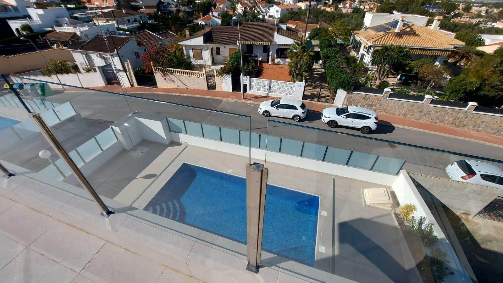 3 bedroom Villa for sale in Torrevieja - € 650,000 (Ref: 9991870)