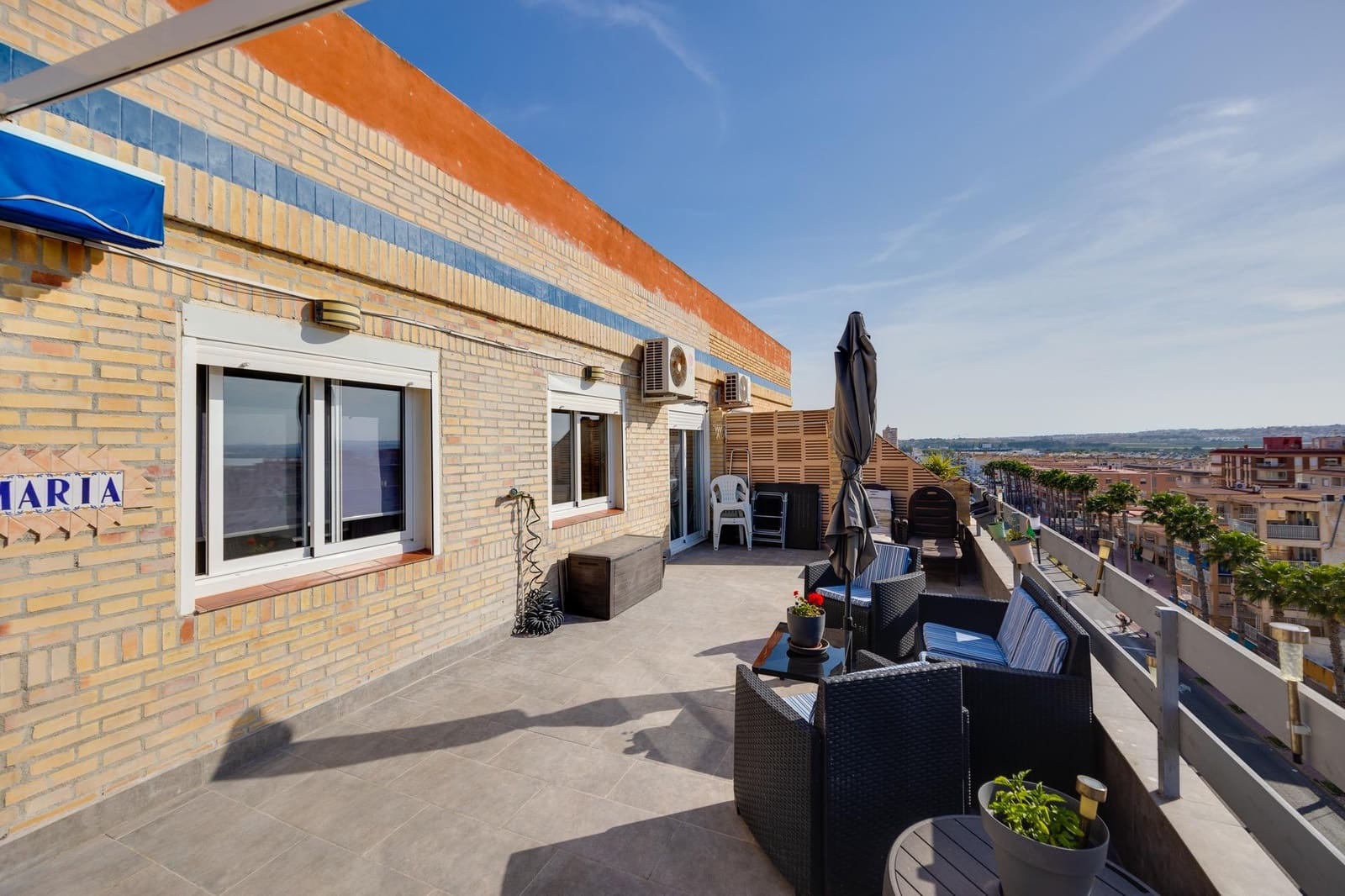 3 soverom Penthouse til salgs i Torrevieja - € 290 000 (Ref: 9991876)