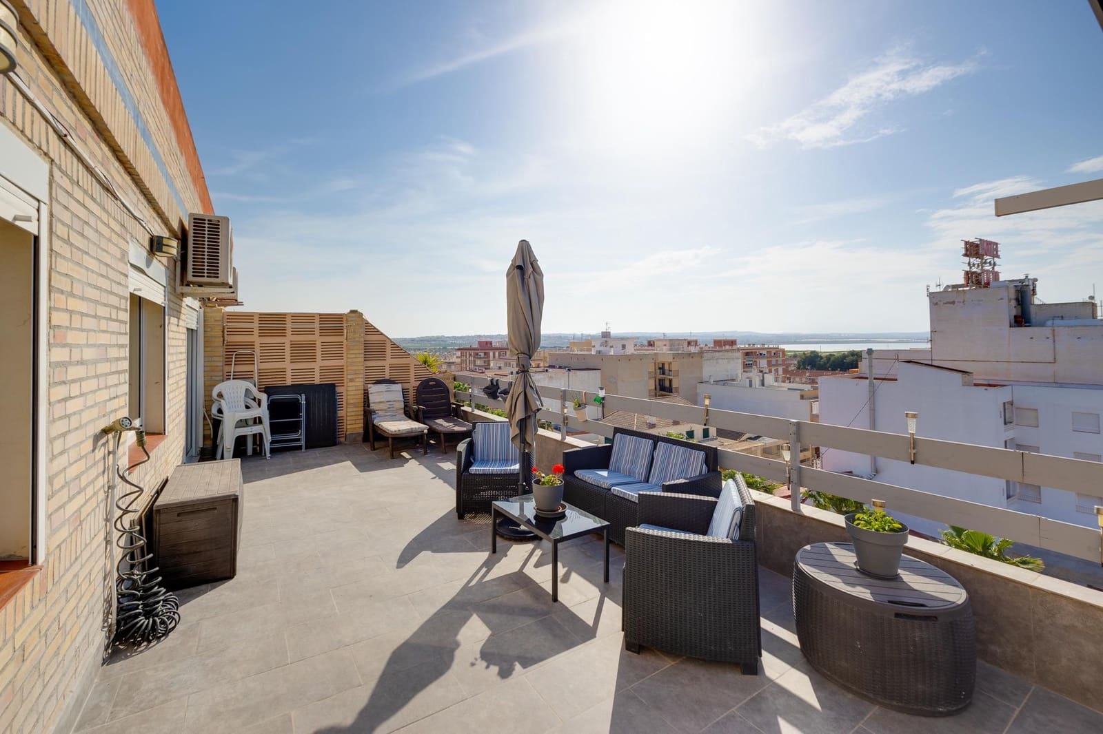 3 soverom Penthouse til salgs i Torrevieja - € 290 000 (Ref: 9991876)