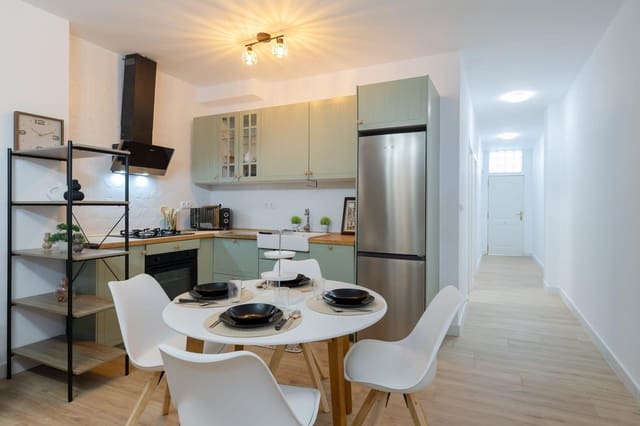 4 slaapkamer Bungalow te koop in Centro - Muelle Pesquero, Torrevieja - € 199.000 (Ref: 9991878)