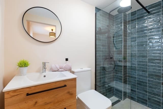 4 slaapkamer Bungalow te koop in Centro - Muelle Pesquero, Torrevieja - € 199.000 (Ref: 9991878)