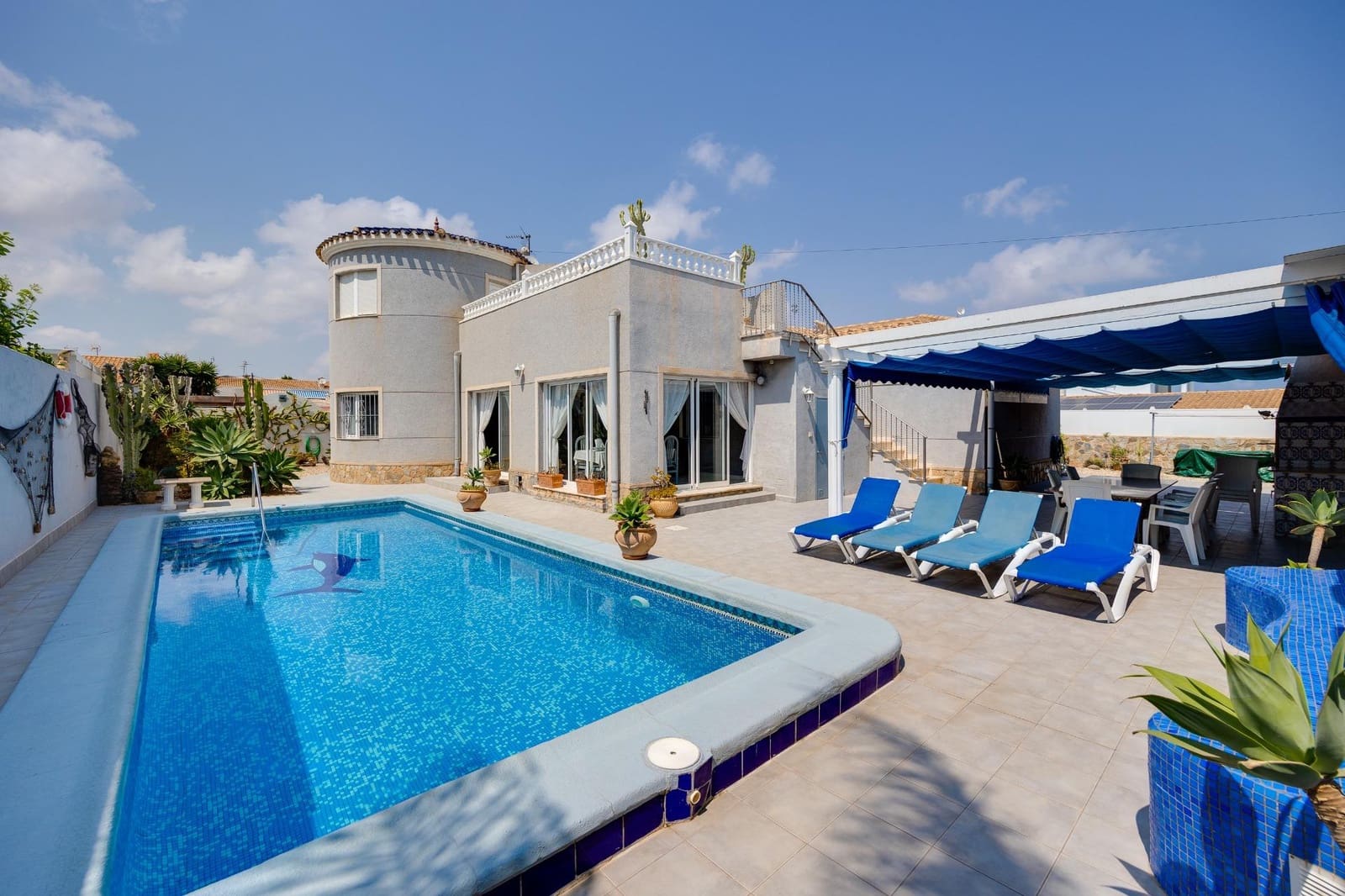 5 sovrum Villa till salu i La Regia - 645 000 € (Ref: 9991879)