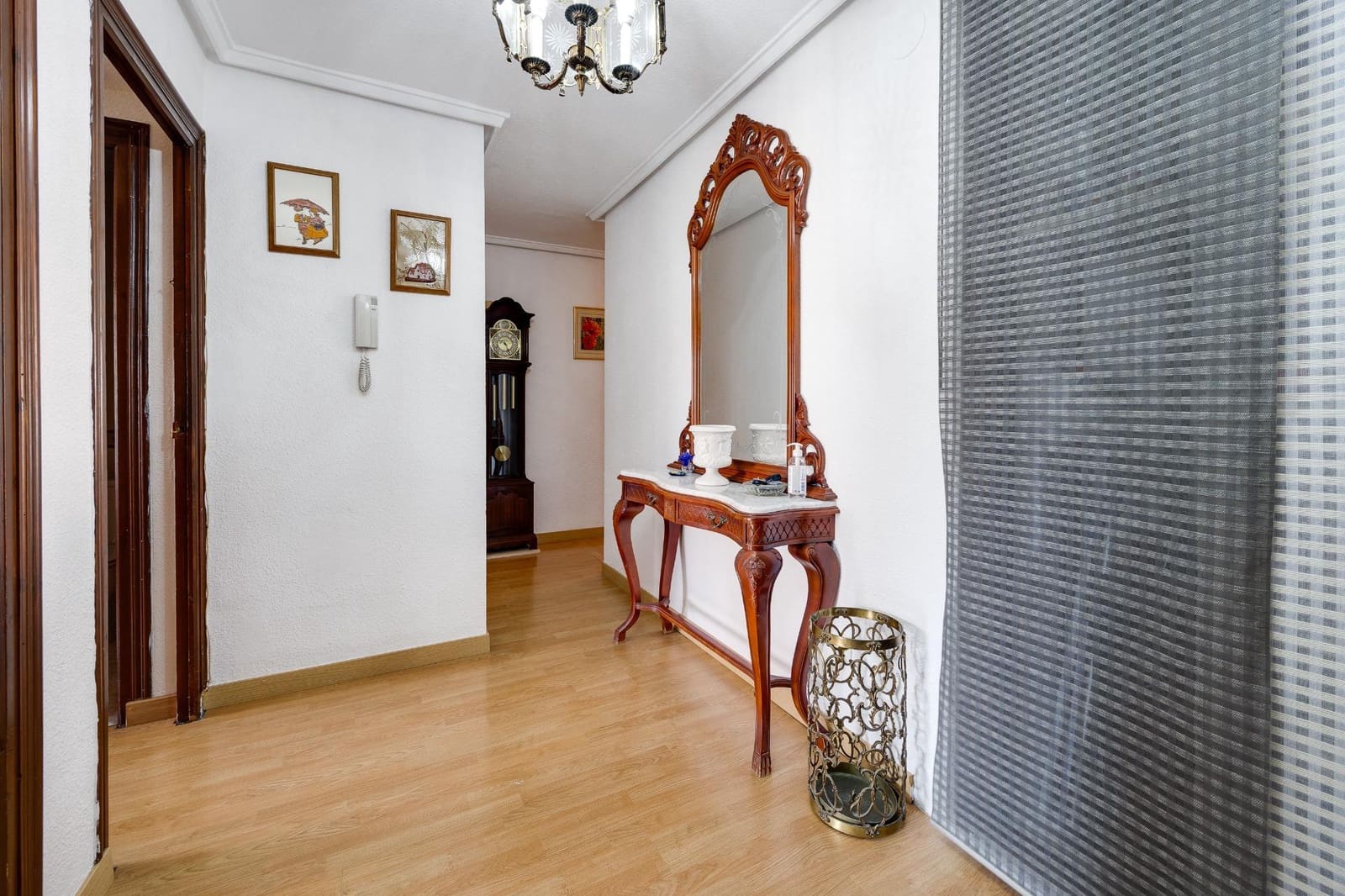 4 soveværelse Lejlighed til salg i Torrevieja - € 195.000 (Ref: 9991881)