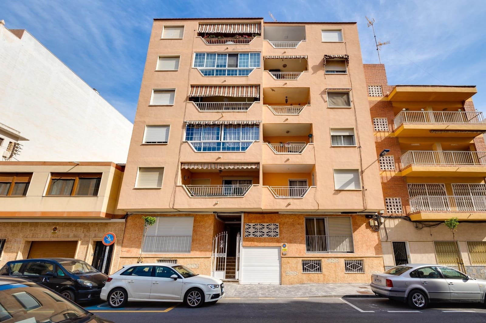 4 soveværelse Lejlighed til salg i Torrevieja - € 195.000 (Ref: 9991881)