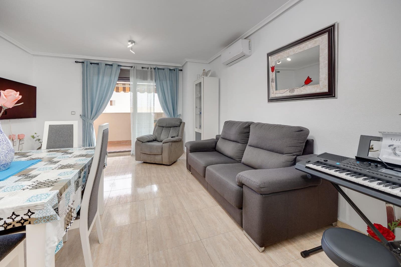 2 soverom Leilighet til salgs i Torrevieja - € 189 000 (Ref: 9991882)