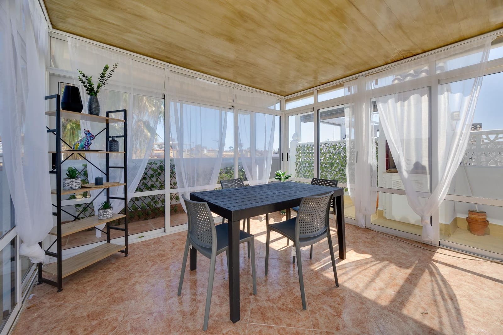 2 sovrum Bungalow till salu i Torrevieja - 147 000 € (Ref: 9991884)