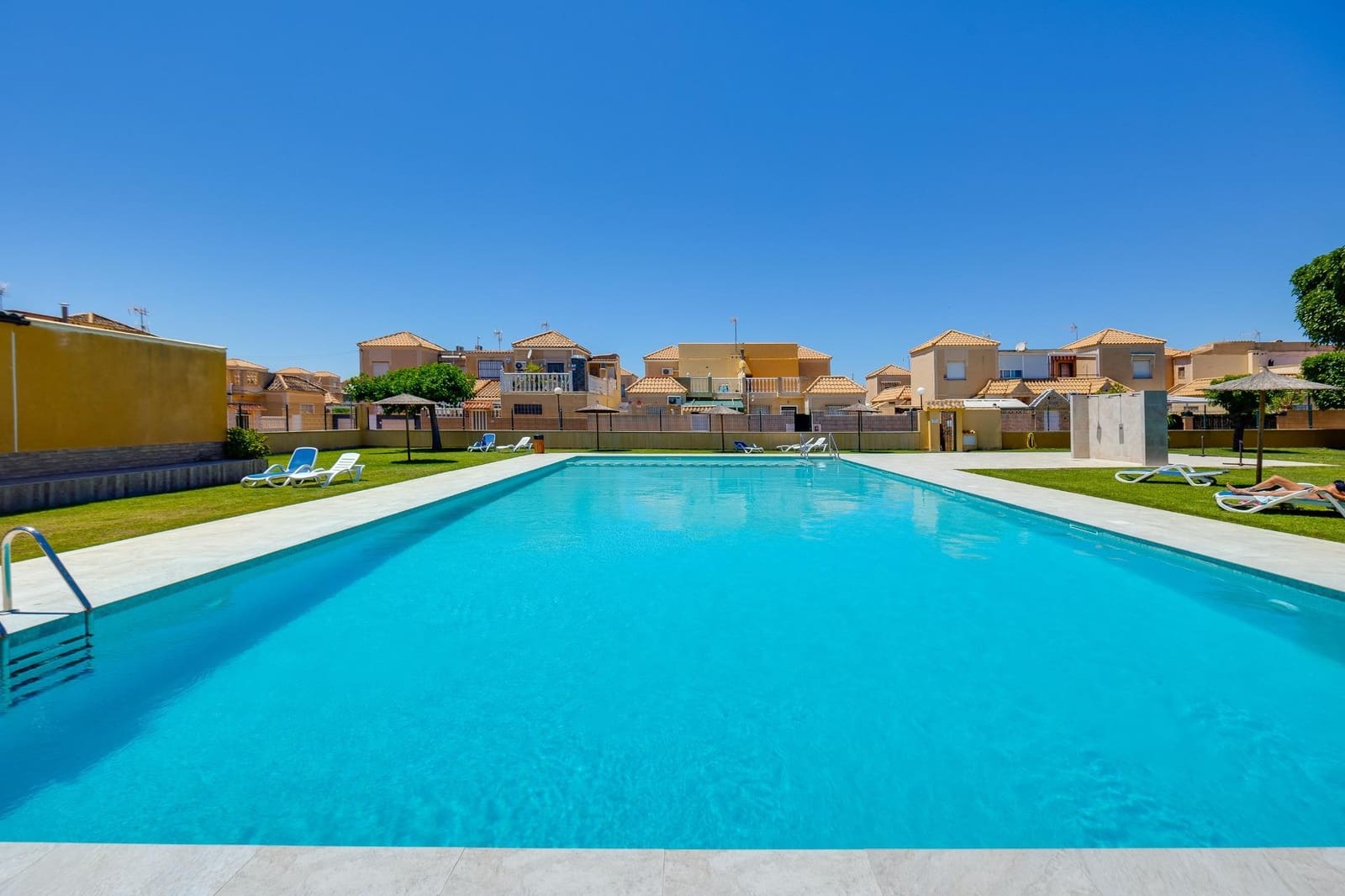 2 soveværelse Byhus til salg i Torrevieja - € 159.000 (Ref: 9991885)
