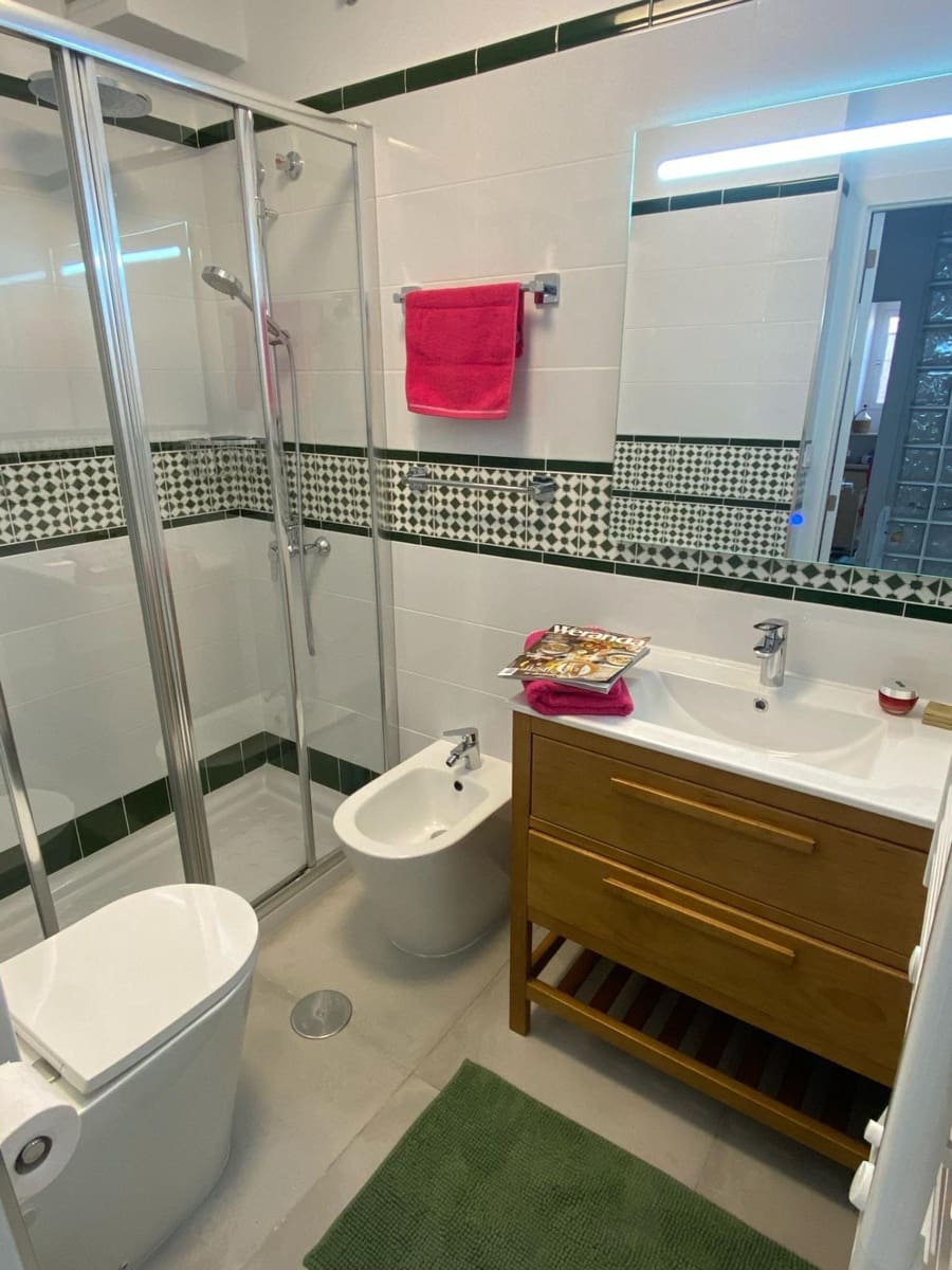 2 bedroom Townhouse for sale in Torrevieja - € 159,000 (Ref: 9991885)
