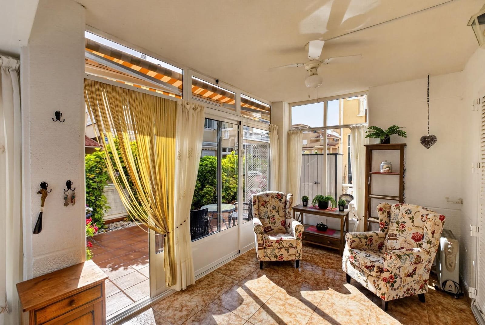 2 sovrum Lägenhet till salu i Orihuela Costa - 195 000 € (Ref: 9991886)