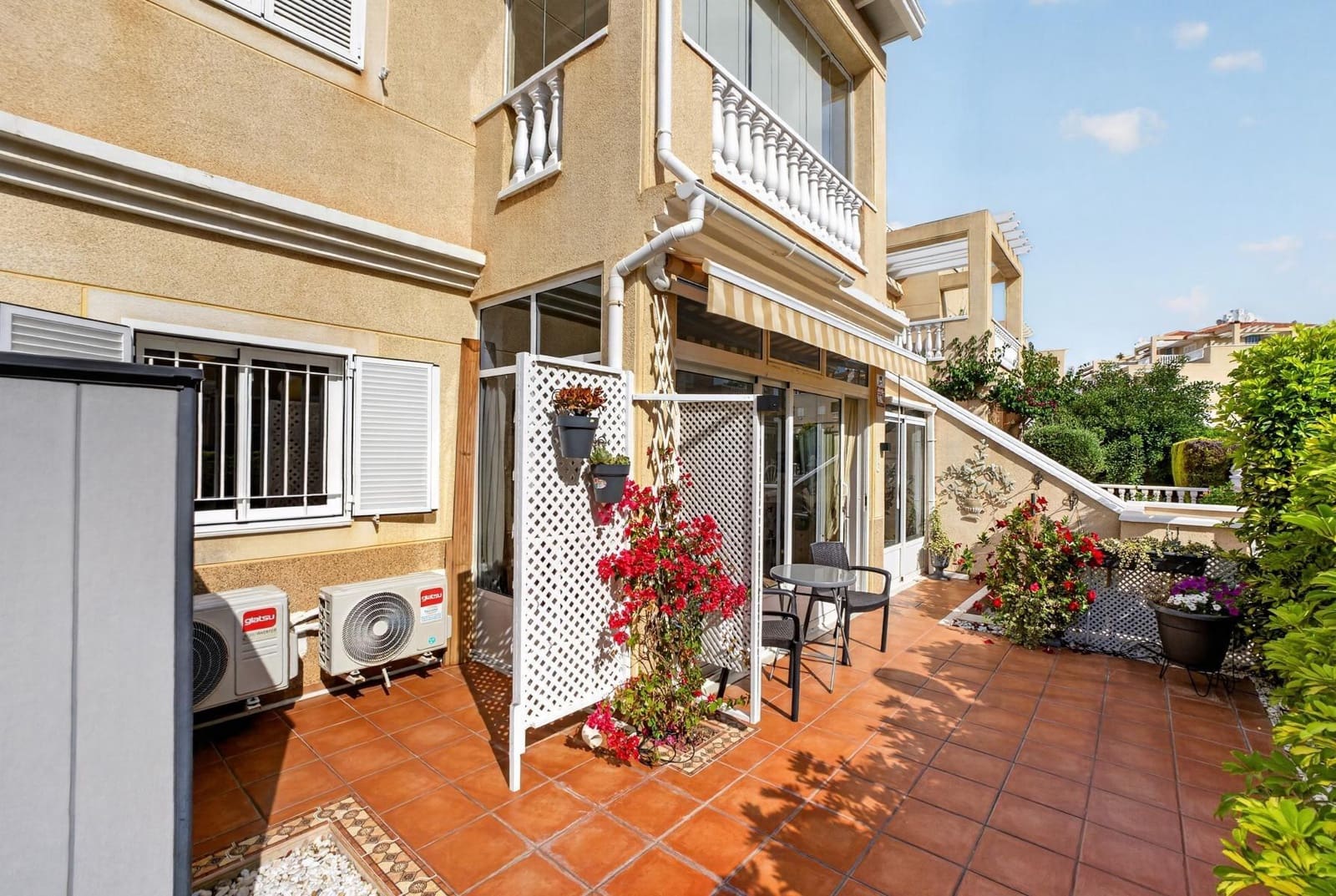 2 sovrum Lägenhet till salu i Orihuela Costa - 195 000 € (Ref: 9991886)