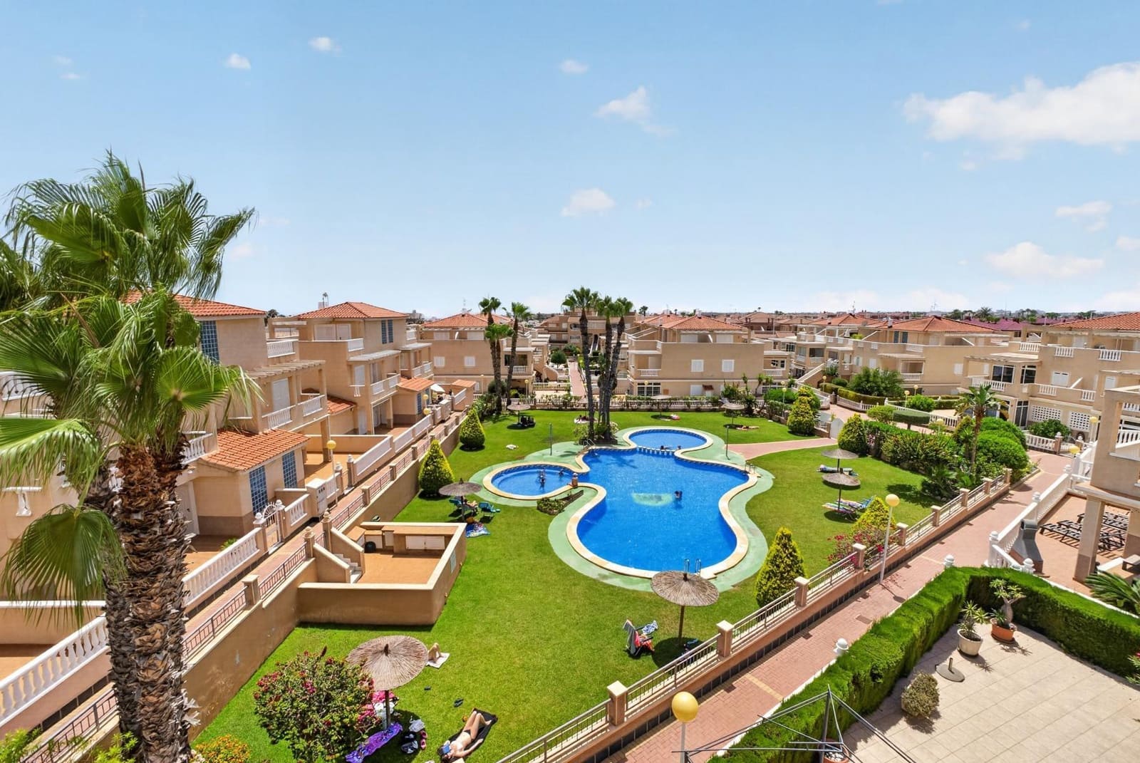 3 chambre Maison de Ville à vendre à Orihuela Costa - 315 000 € (Ref: 9991887)
