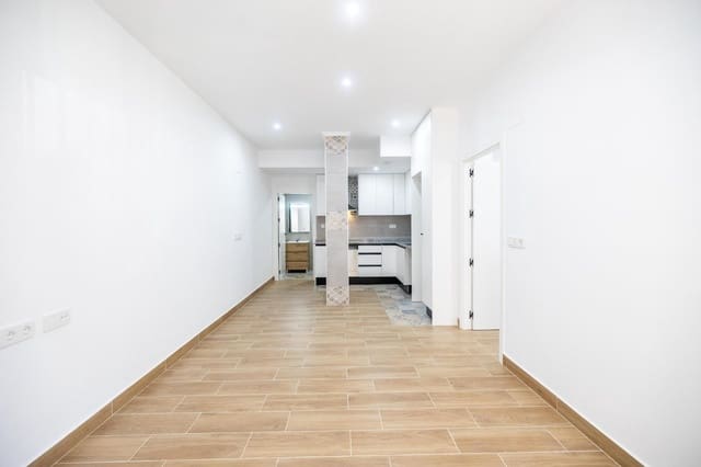 1 bedroom Apartment for sale in Playa de los Locos, Torrevieja - € 117,500 (Ref: 9991890)