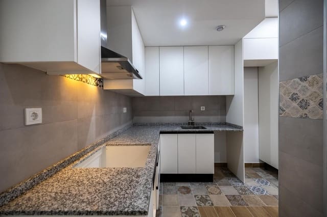 1 bedroom Apartment for sale in Playa de los Locos, Torrevieja - € 117,500 (Ref: 9991890)